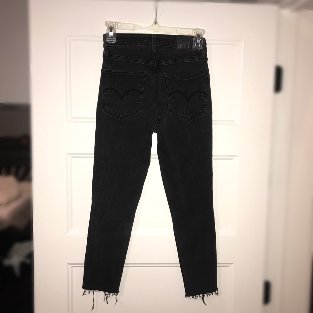 Black 721 high rise skinny Levi’s